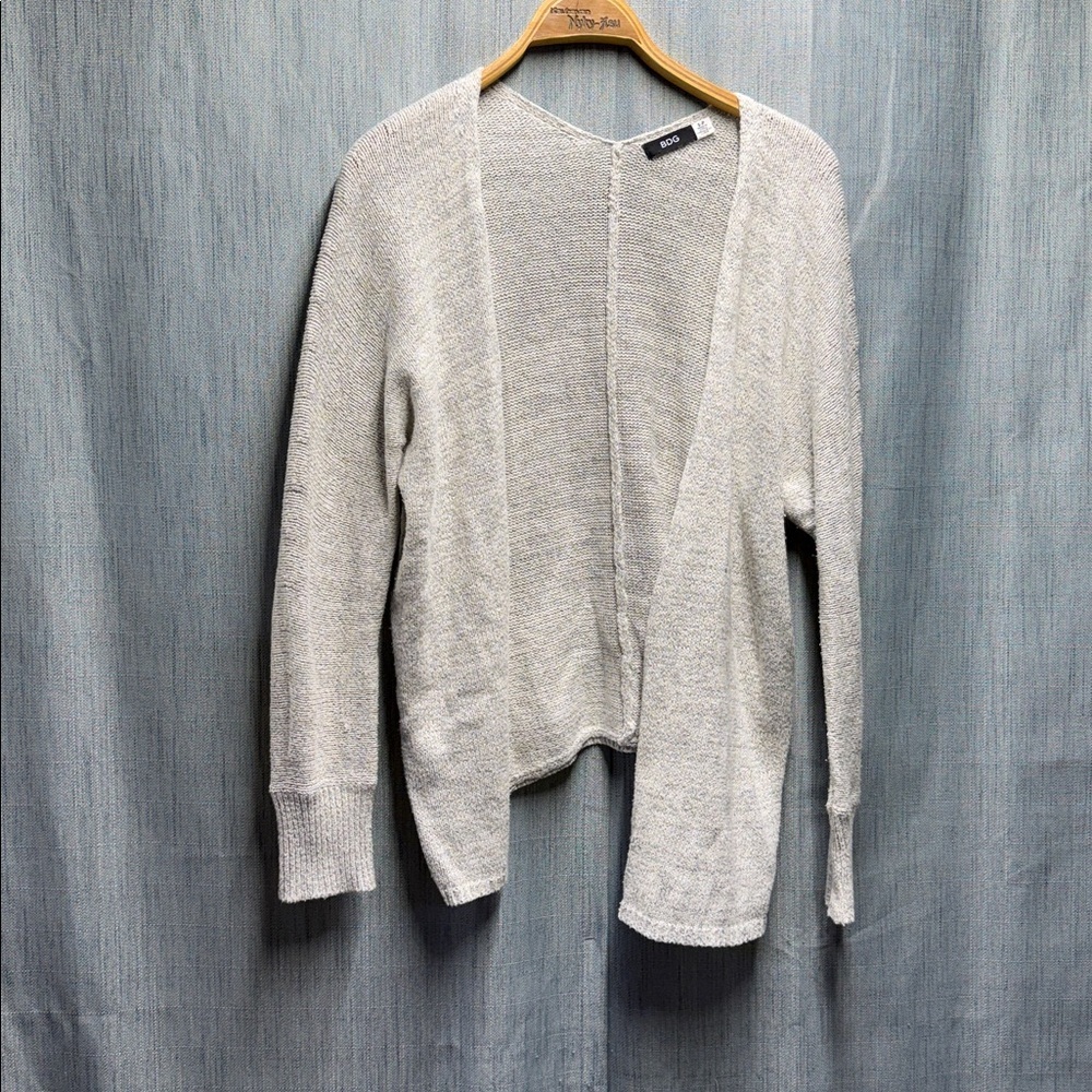 BDG Women's Light Gray knit cardigan Sweater size small